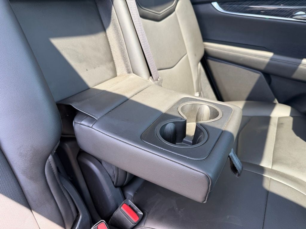 2022 Cadillac XT6 Premium Luxury