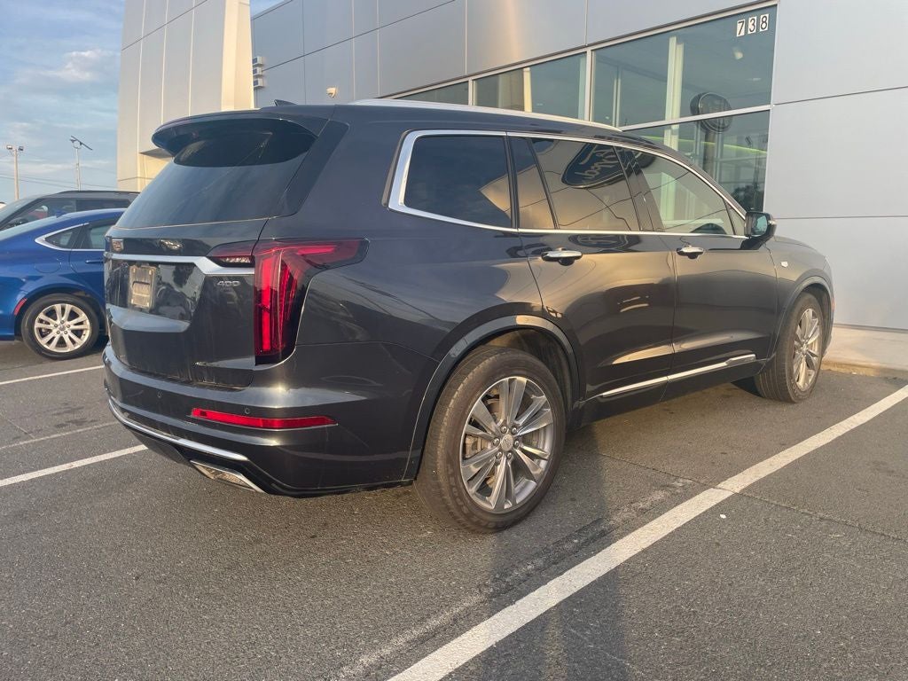 2022 Cadillac XT6 Premium Luxury