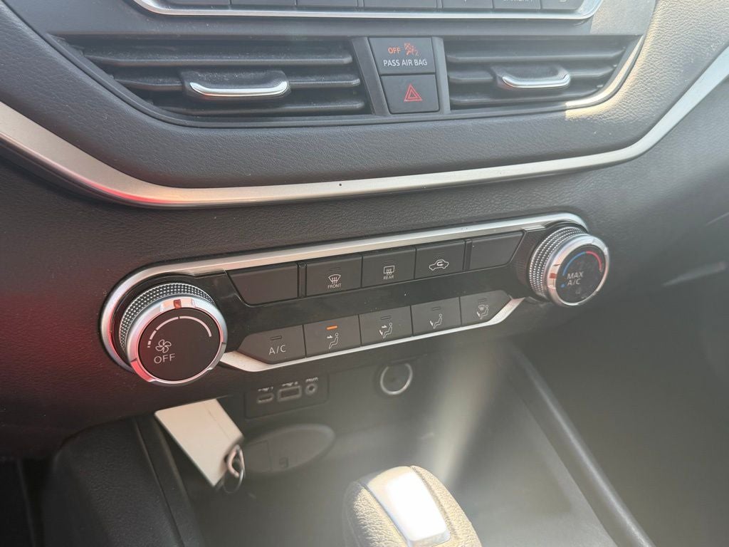 2022 Nissan Altima 2.5 SV