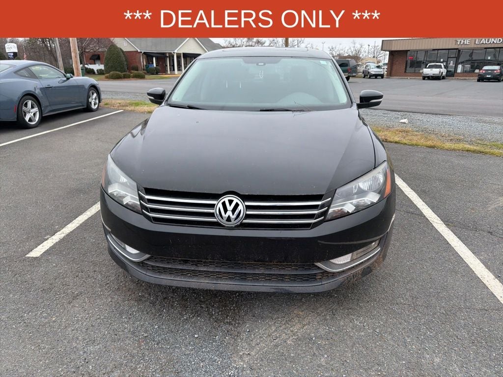 2015 Volkswagen Passat 1.8T SE w/Sunroof/Nav