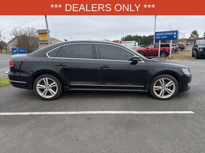 2015 Volkswagen Passat 1.8T SE w/Sunroof/Nav