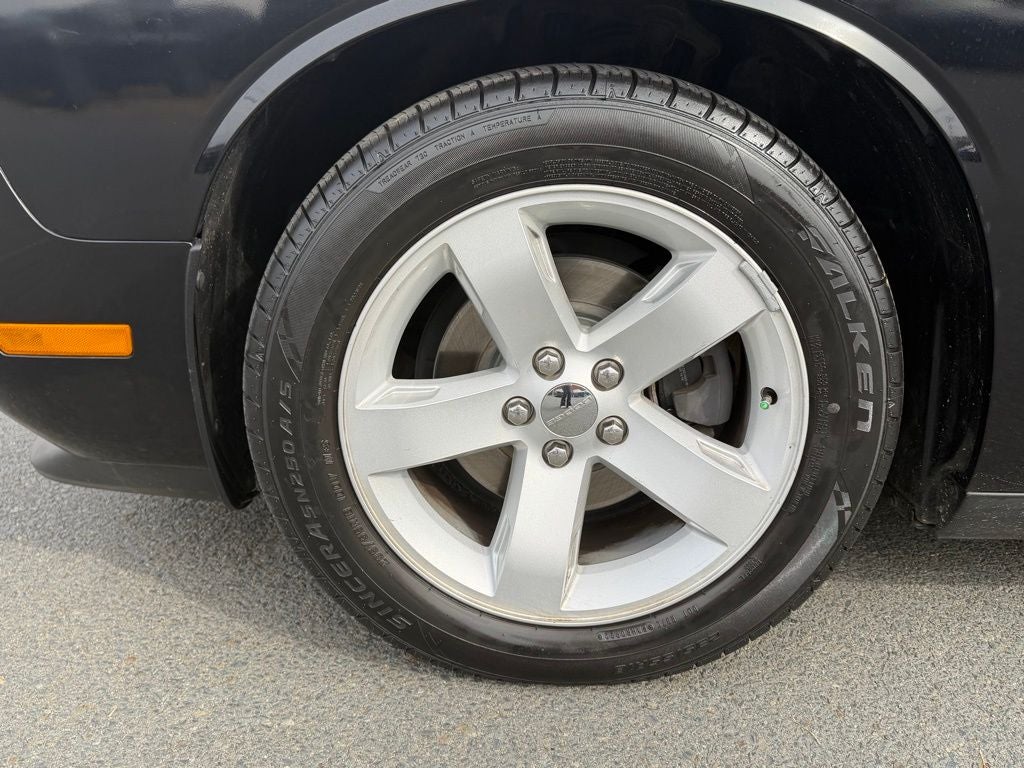 2013 Dodge Challenger SXT