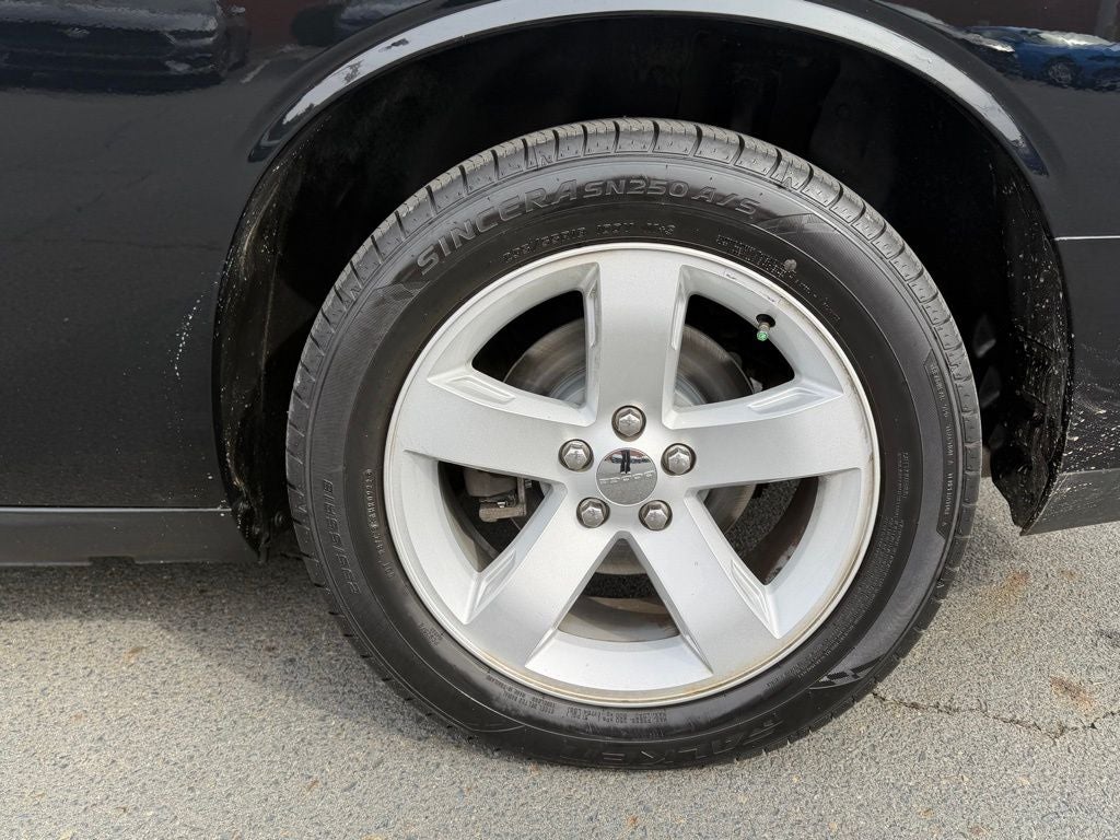 2013 Dodge Challenger SXT