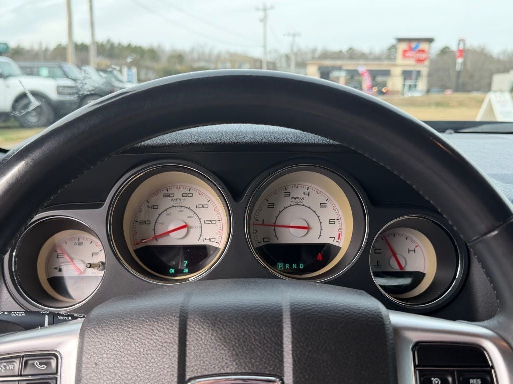 2013 Dodge Challenger SXT