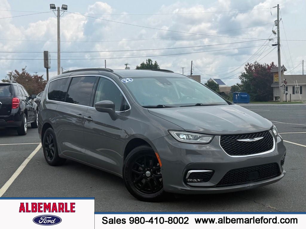 2022 Chrysler Pacifica Touring L