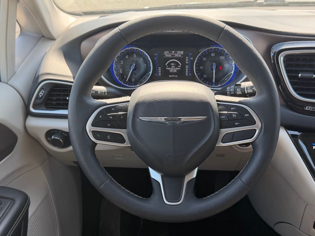 2024 Chrysler Voyager LX