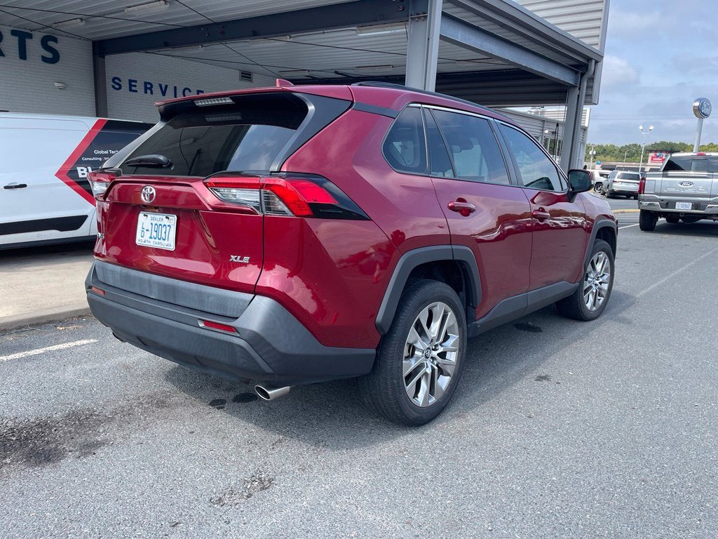 2020 Toyota RAV4 XLE Premium
