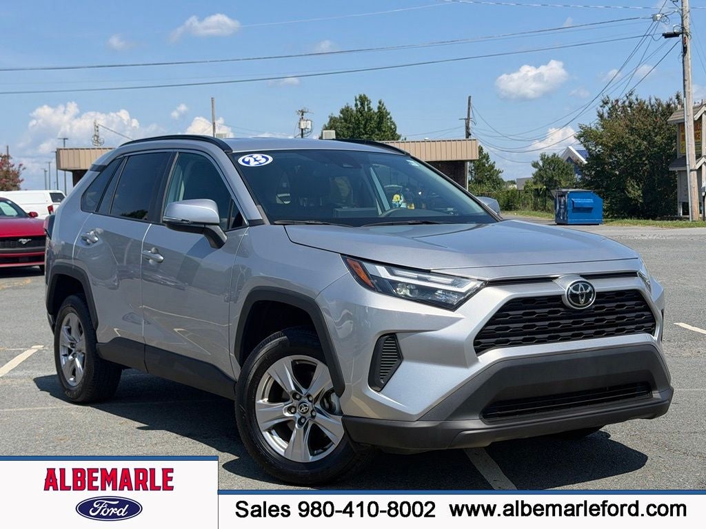 2023 Toyota RAV4 XLE