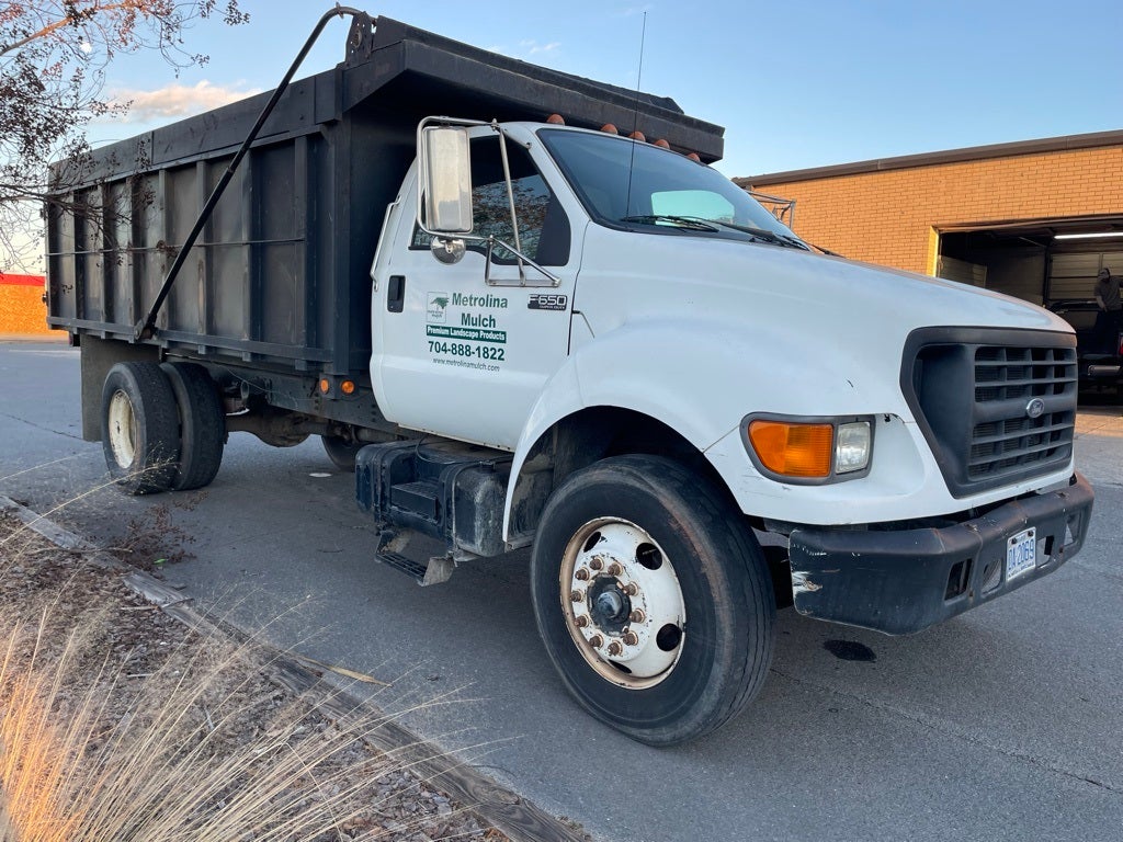 2000 Ford F-650SD XL DRW