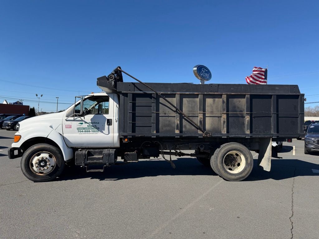 2000 Ford F-650SD XL DRW