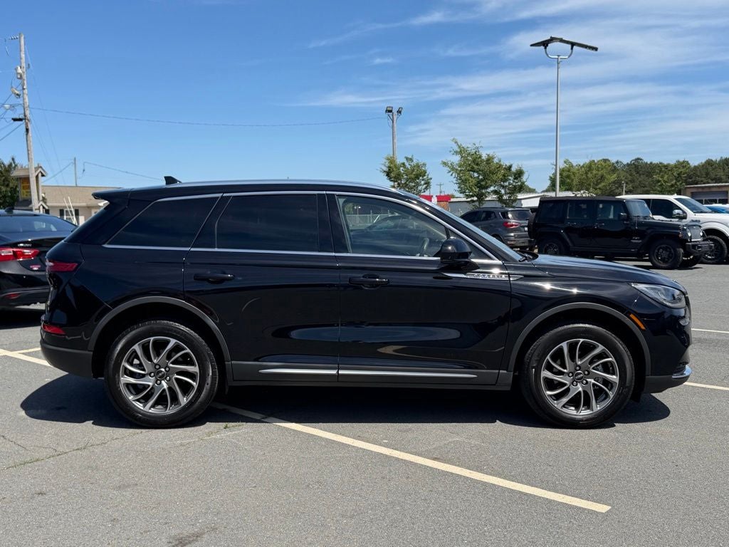 2022 Lincoln Corsair Standard