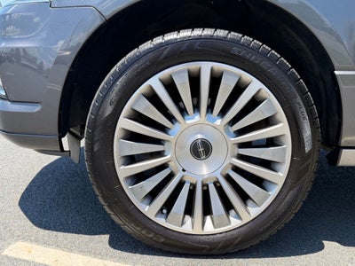 2015 Lincoln Navigator L Base