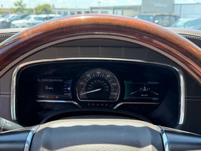 2015 Lincoln Navigator L Base