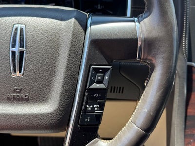 2015 Lincoln Navigator L Base