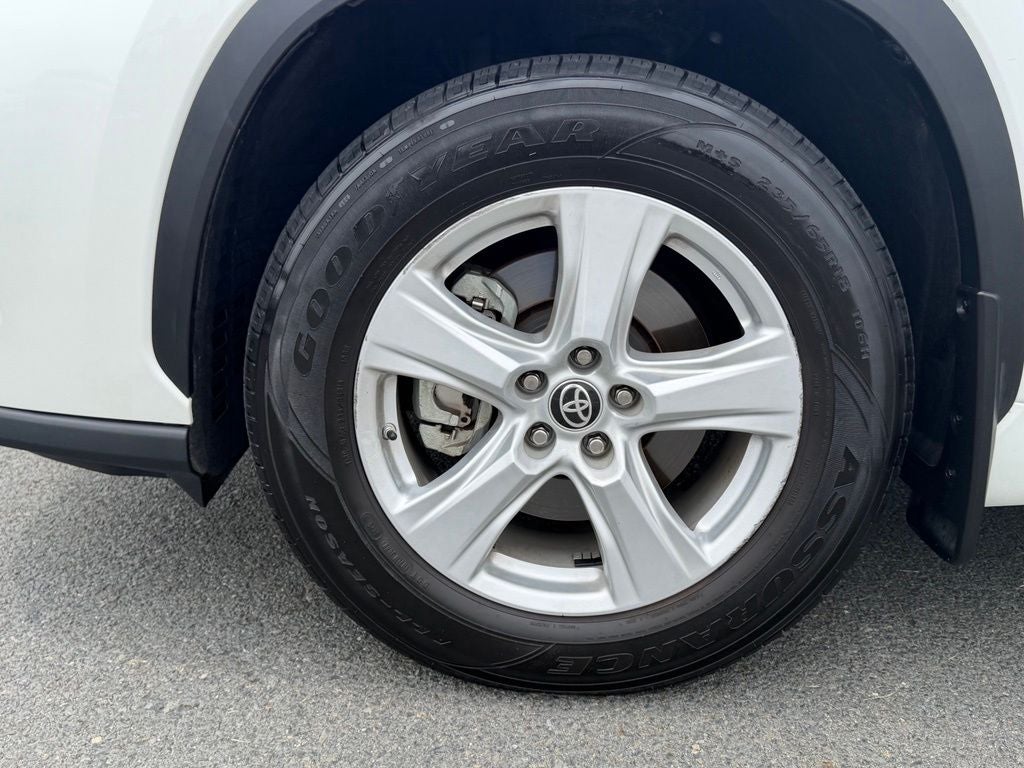2022 Toyota Highlander L
