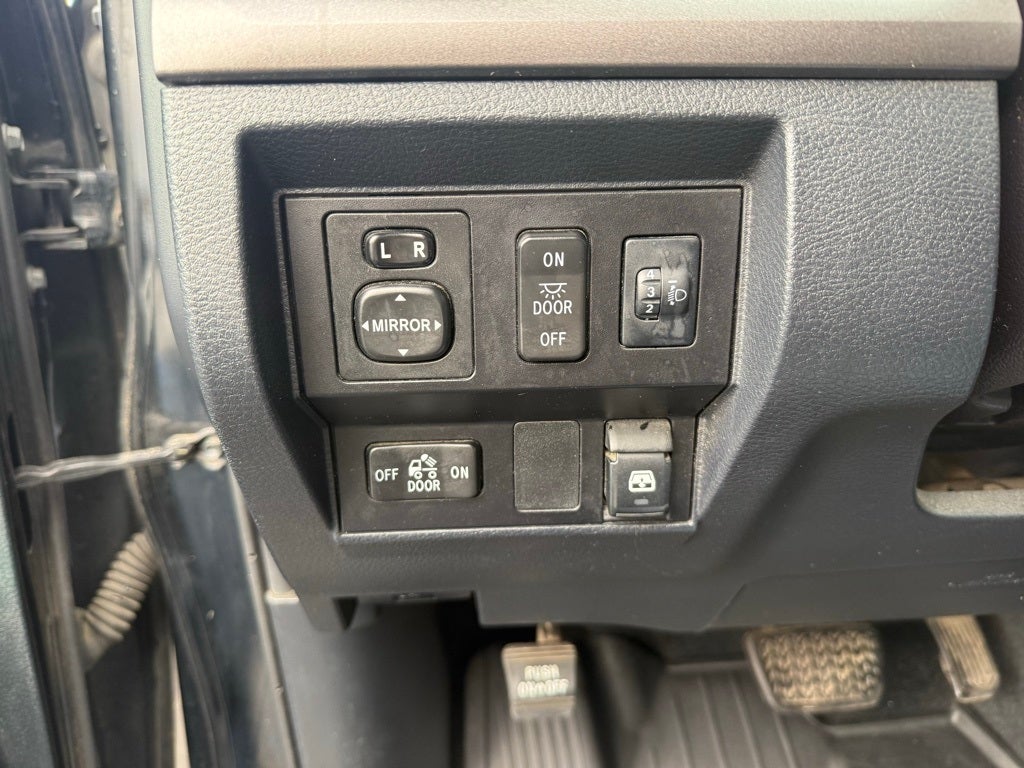 2016 Toyota Tundra SR5 CrewMax