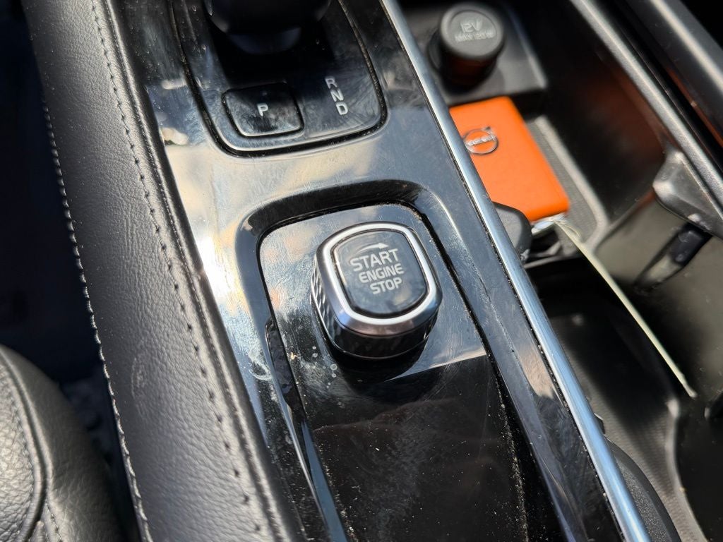 2023 Volvo XC90 B6 Plus 6-Seater