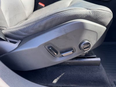 2023 Volvo XC90 B6 Plus 6-Seater