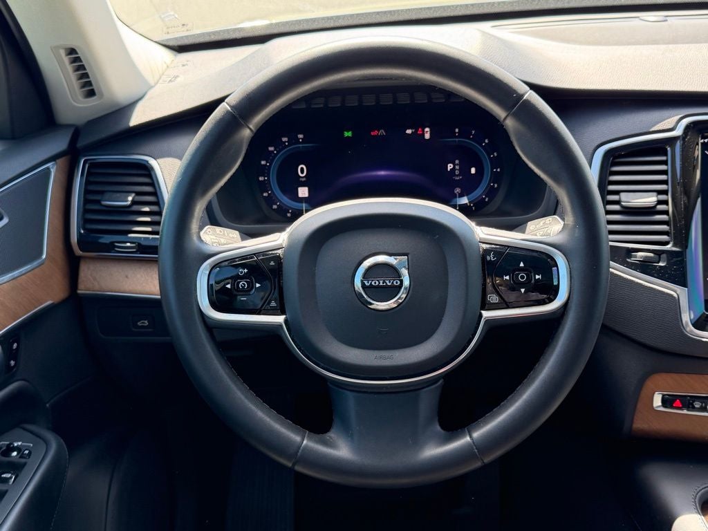2023 Volvo XC90 B6 Plus 6-Seater