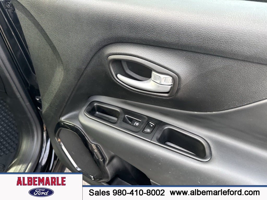 2023 Jeep Renegade Altitude